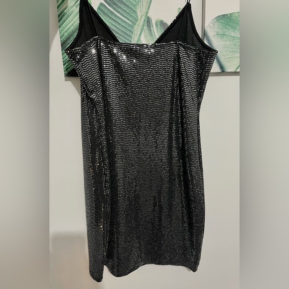 H&M Divided Sequin Mini Dress - Picture 2 of 3